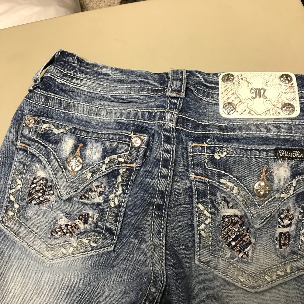 *PRICE DROP Miss Me Capri size 25